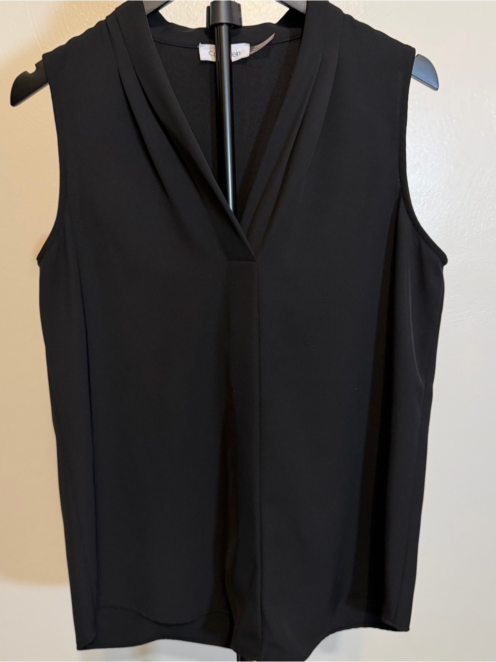 Calvin Klein Black V-Neck Sleeveless Camisole